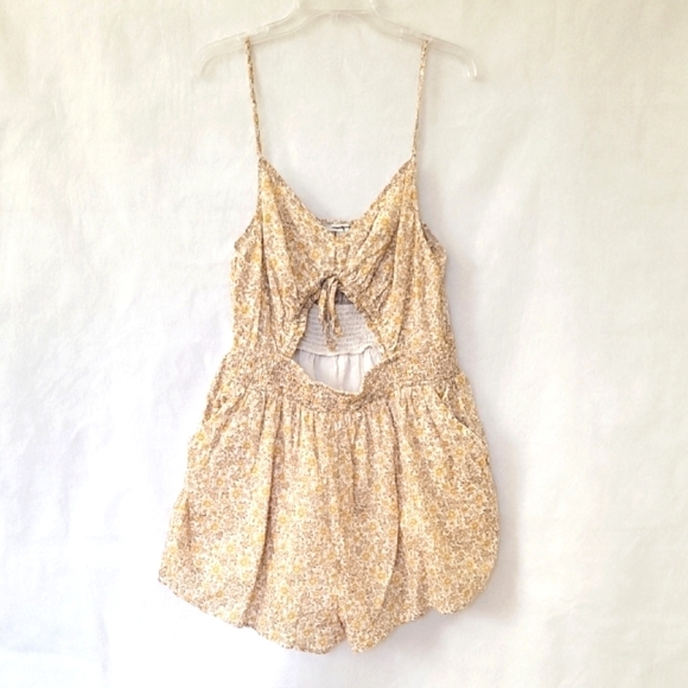 American Eagle Yellow Ditsy Floral Cut Out Front Romper - Size XL